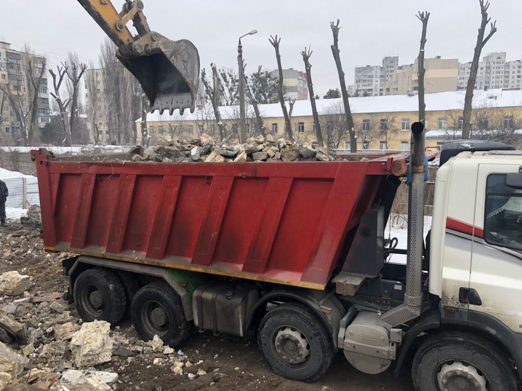 Вывоз мусора Камазом в Юбилейном в октябре