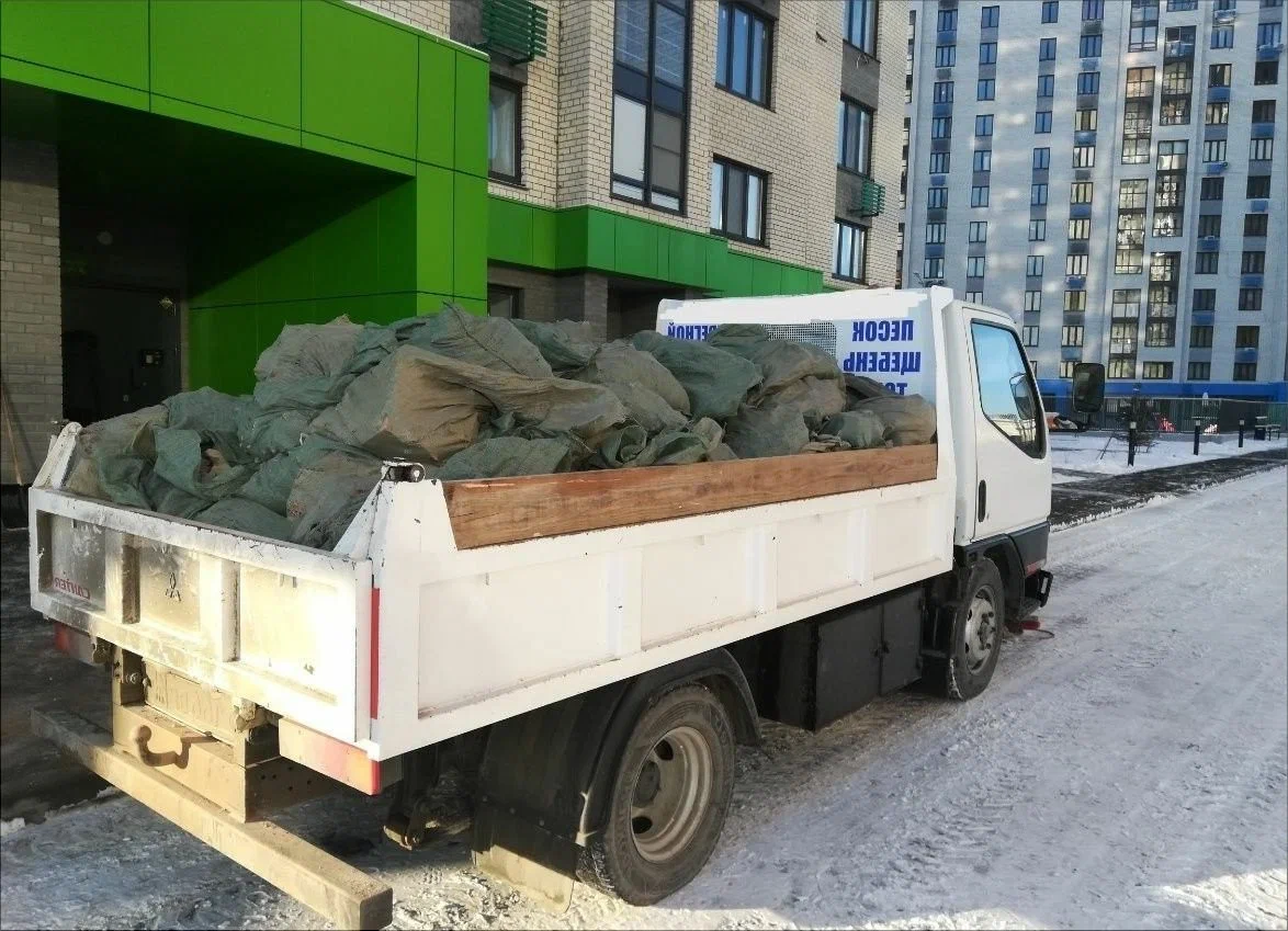 Вывоз мусора грузовым фургоном 3 тонны в Юбилейном — цена от 1391 руб., ПроМусор